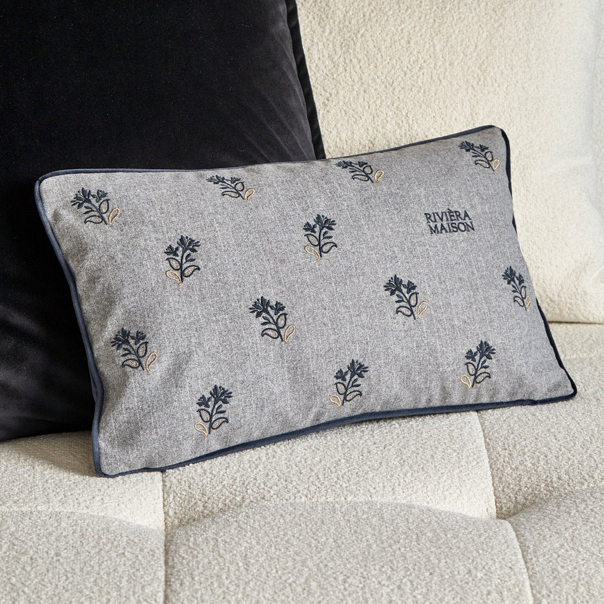 D'amour Jeanne Pillow Cover 50x30
