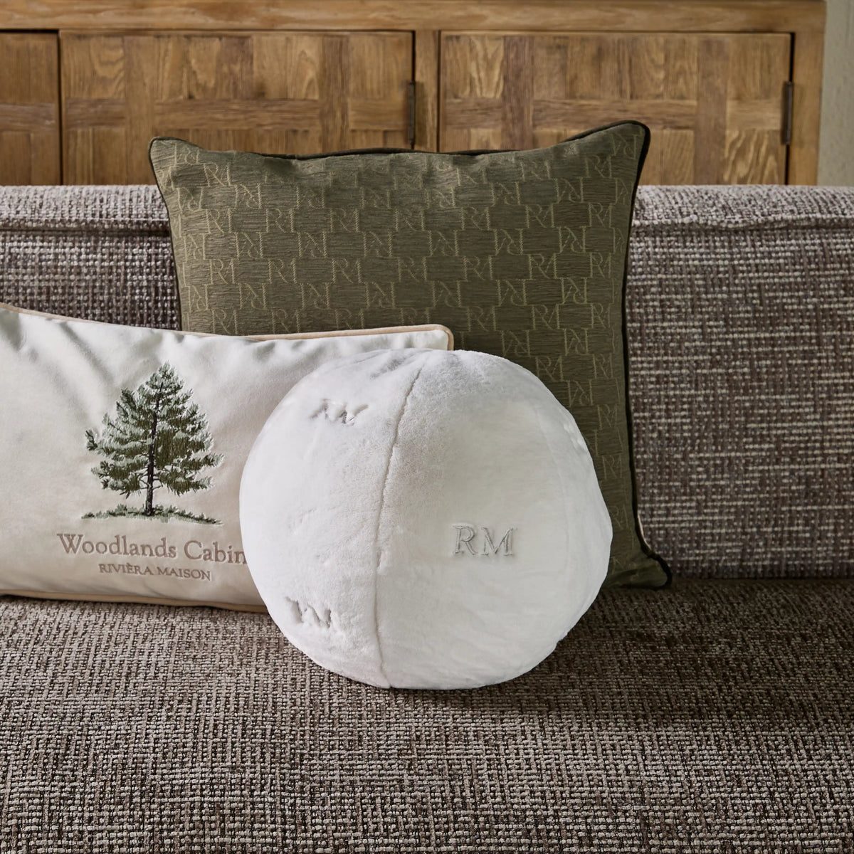 RM Ball Faux Pelf Box Kissen 30x30 – Maison Leonie