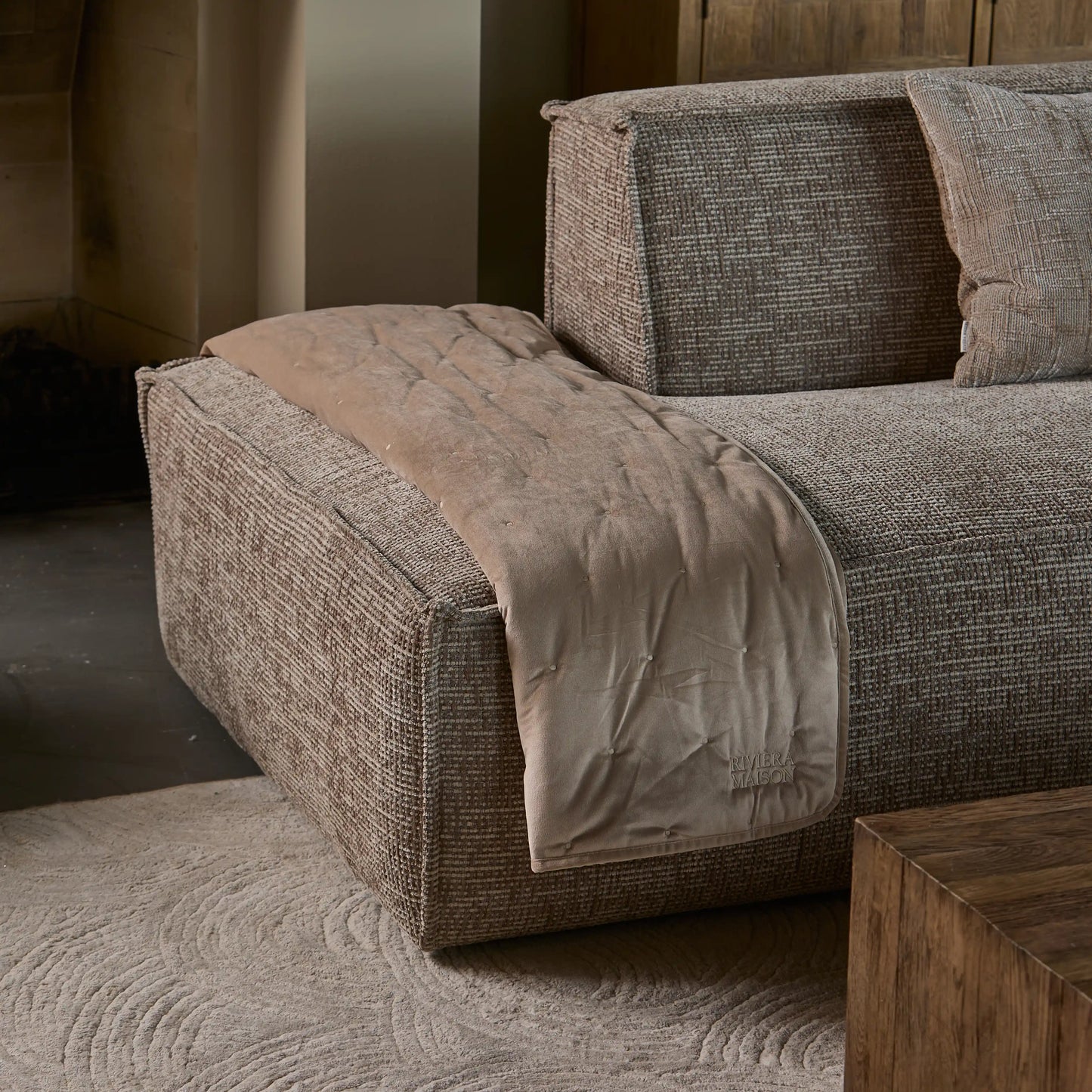 Marthon Velvet Throw 180x130