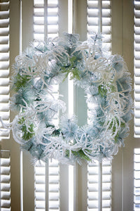 A Frosty Snow Wreath 100cm maisonleonie