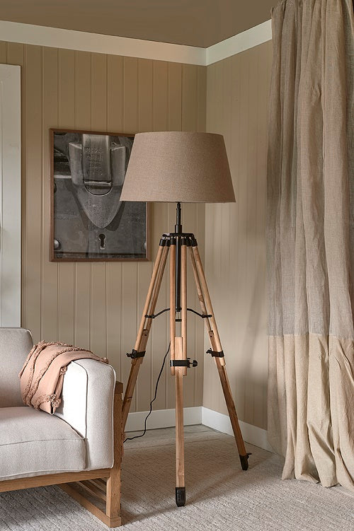 RM Wooden Tripod Floor Lamp